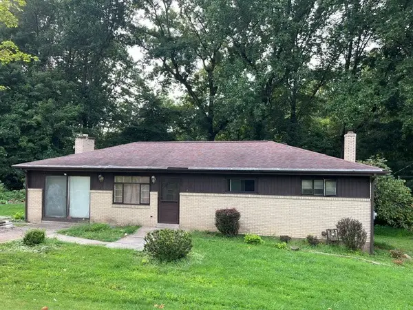 200 Forest Drive, North Huntingdon, PA 15642