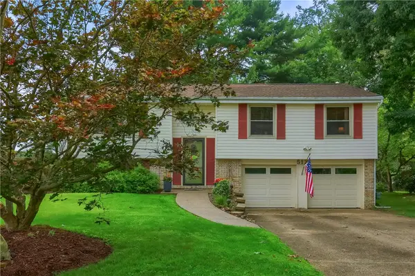 512 Greenwood Drive Ext, Cranberry Twp, PA 16066