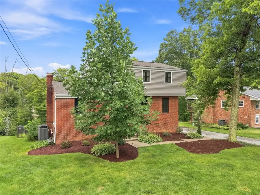 411 Laurel Dr, McMurray, PA 15317 - #2