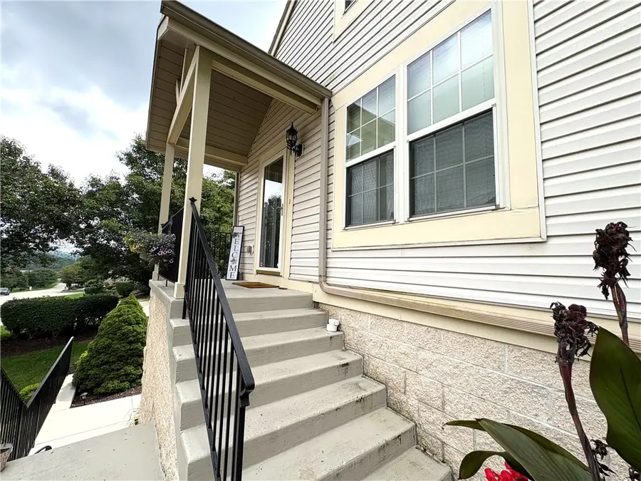 605 Berrington, Bethel Park, PA 15102 - #3