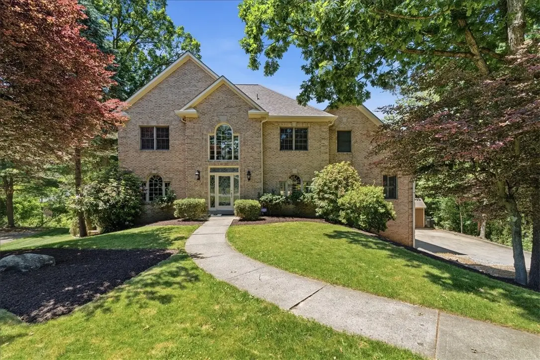 267 Seasons Dr, Wexford, PA 15090 - #1