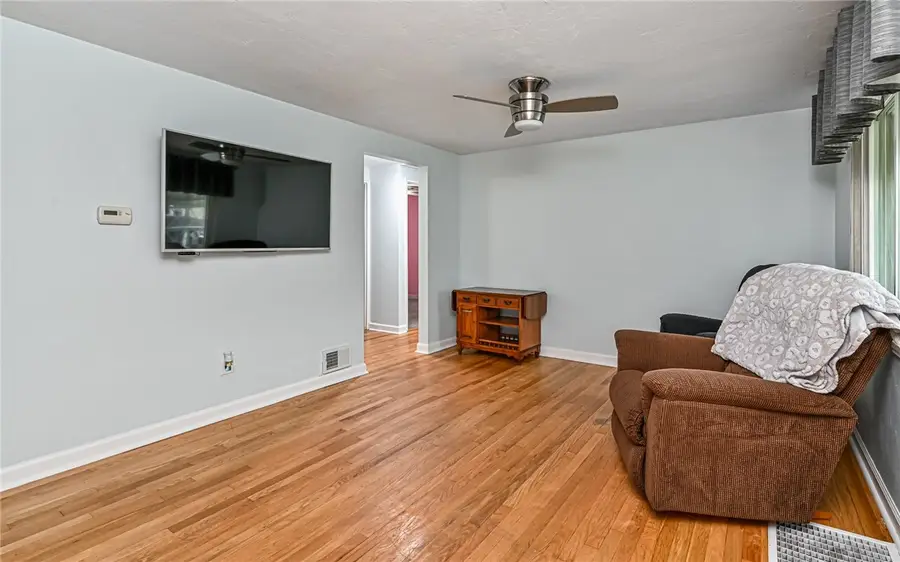 1337 Hamilton Rd, Pittsburgh, PA 15234 - #2