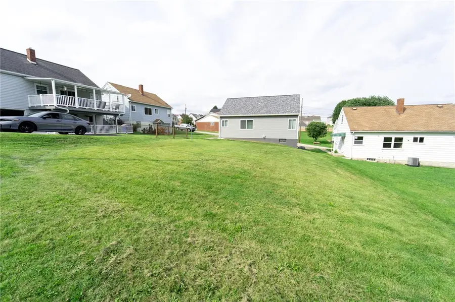 205 Carnation Street, Uniontown, PA 15401 - #3