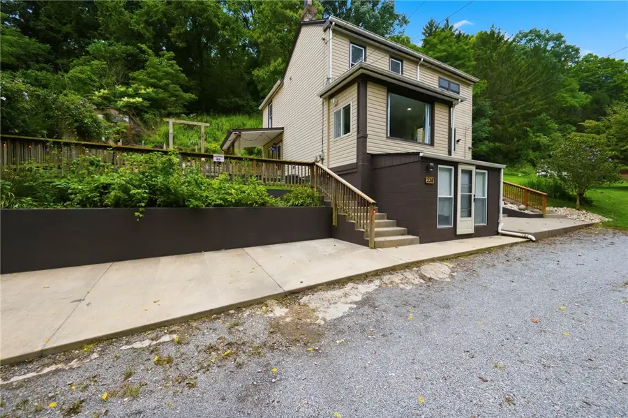 220 Walters Avenue, Pittsburgh, PA 15209 - #2