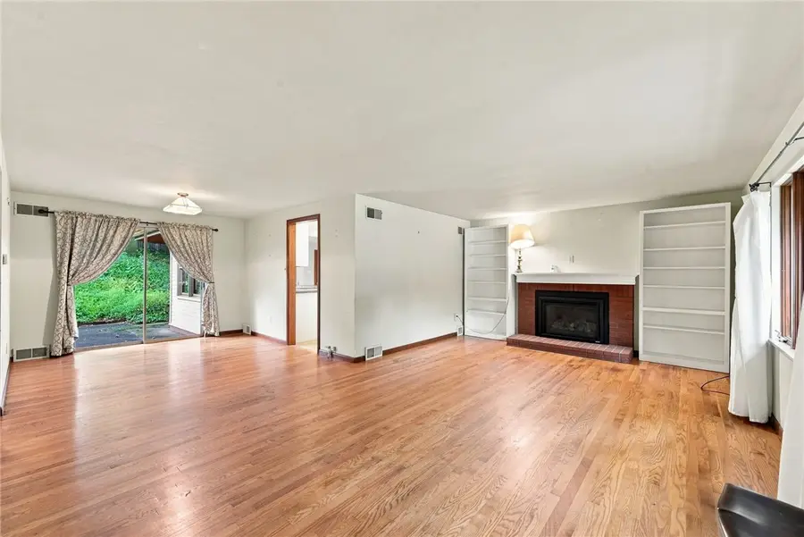 404 Mckown St, Sewickley, PA 15143 - #3