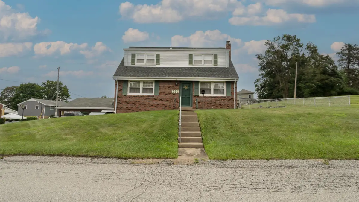 880 E Hill Drive, New Kensington, PA 15068 - #1