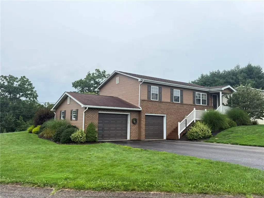 33 Ashland Way, Vandergrift, PA 15690 - #1