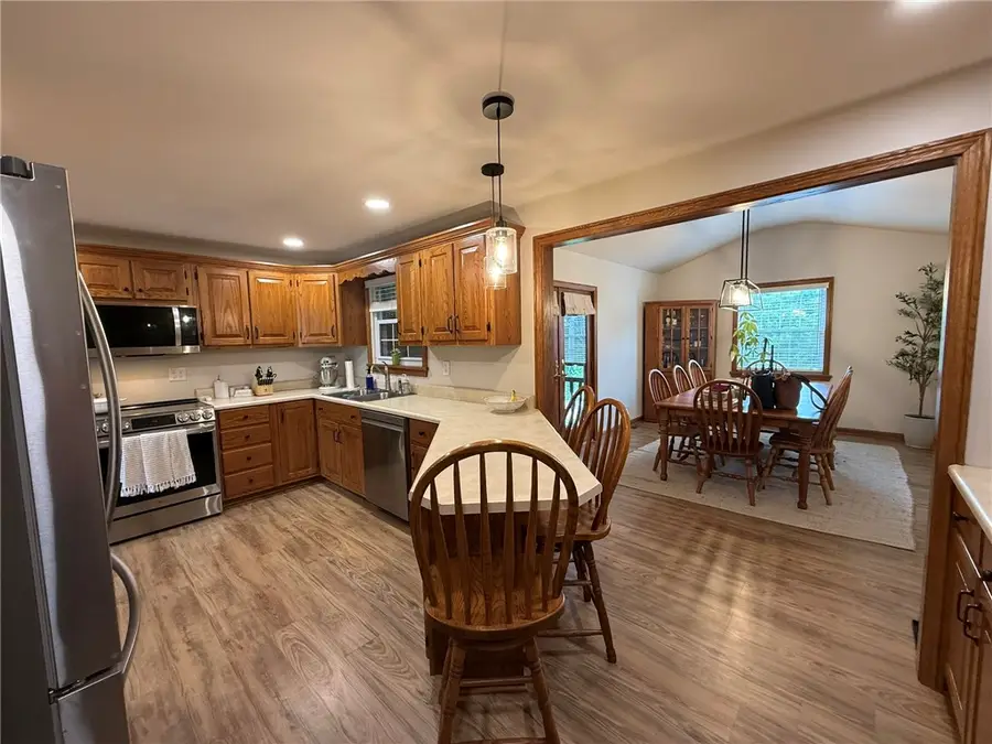 33 Ashland Way, Vandergrift, PA 15690 - #2