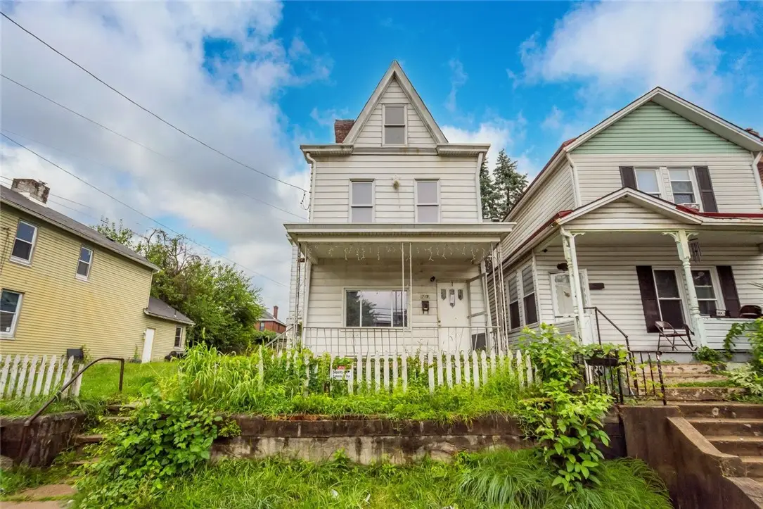 719 Frederick St, McKees Rocks, PA 15136 - #1