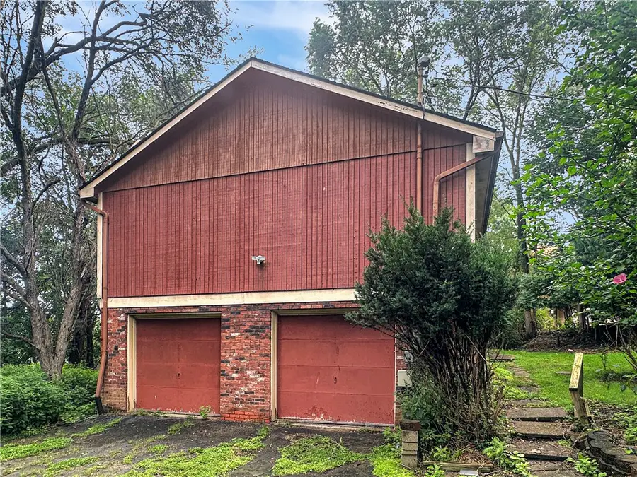 9 Carol Pl, Pittsburgh, PA 15220 - #2