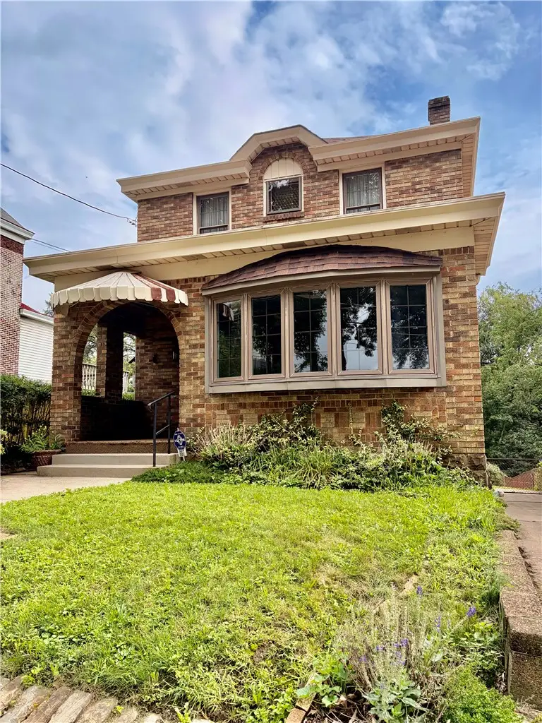667 Margaret St, Pittsburgh, PA 15210 - #1