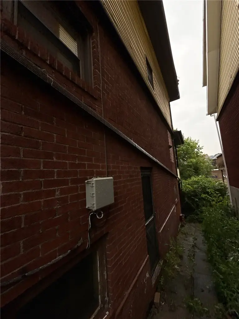 1755 Harvard Ave, Pittsburgh, PA 15218 - #2