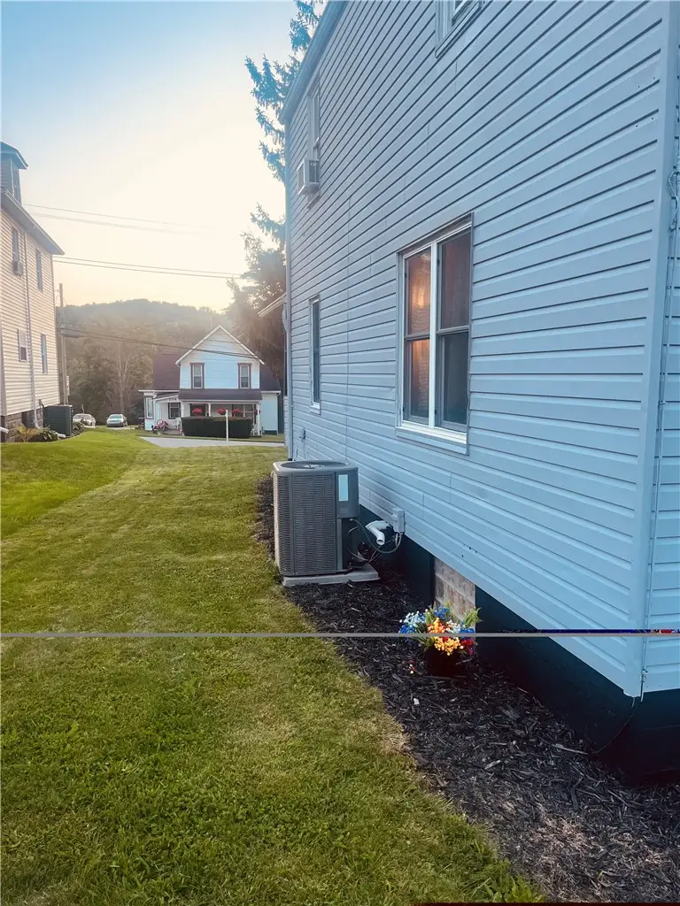 1309 Main St, Burgettstown, PA 15021 - #3