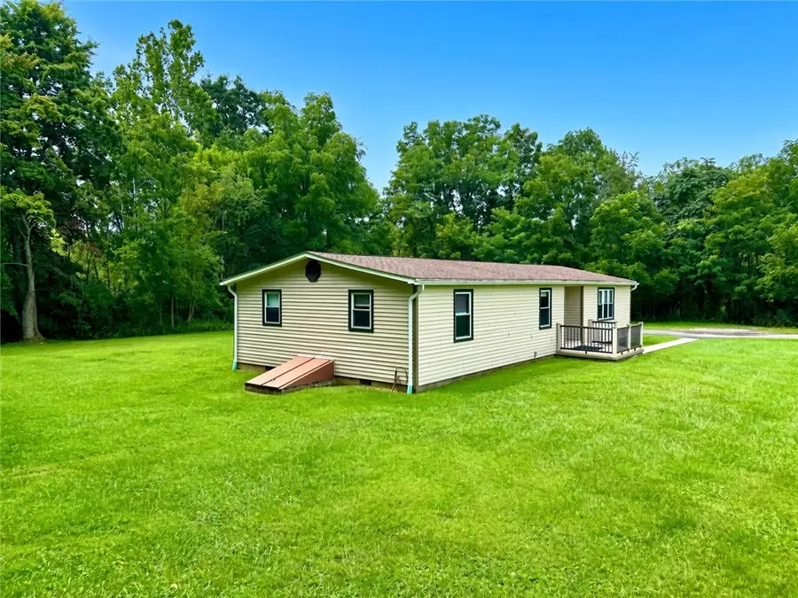 810 Alborn Ave, New Castle, PA 16101 - #3