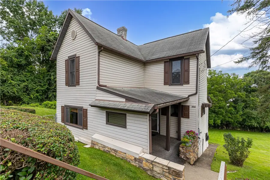 698 Grove Ave, Washington, PA 15301 - #2