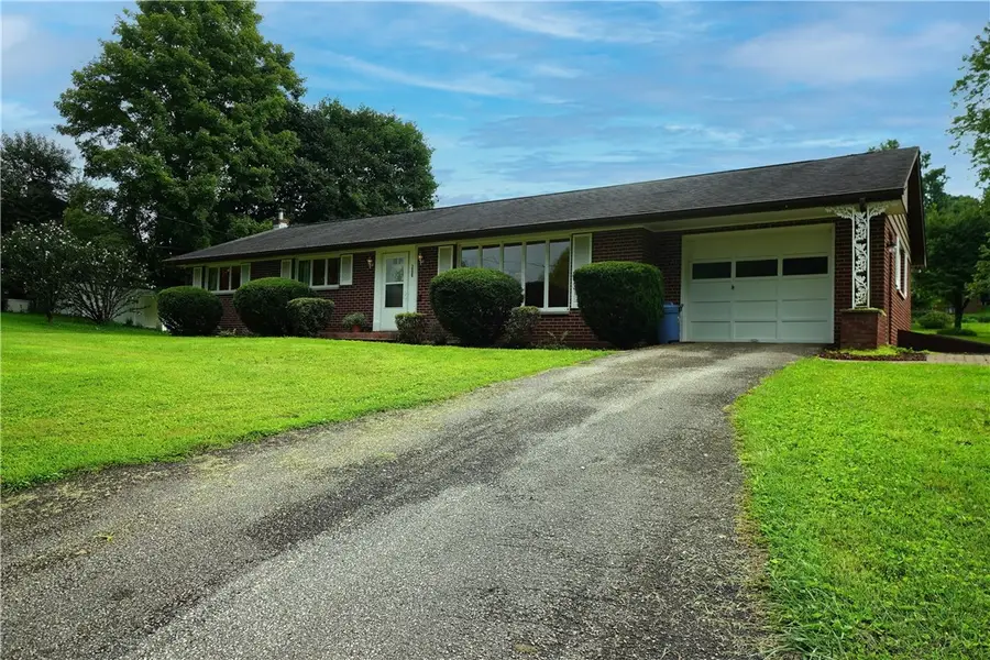 206 Armstrong Ave, Avonmore, PA 15618 - #2