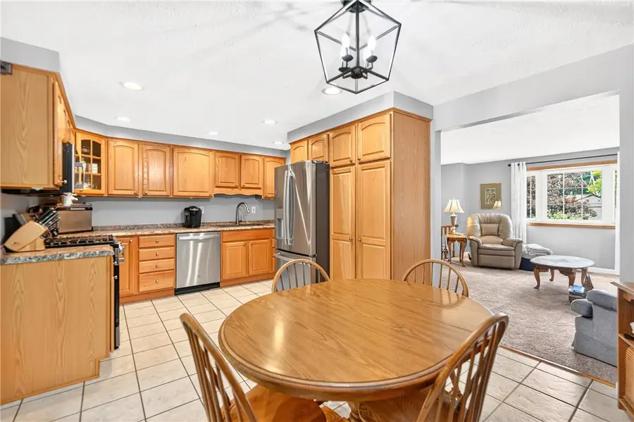 1909 Michren Cir, South Park, PA 15129 - #3