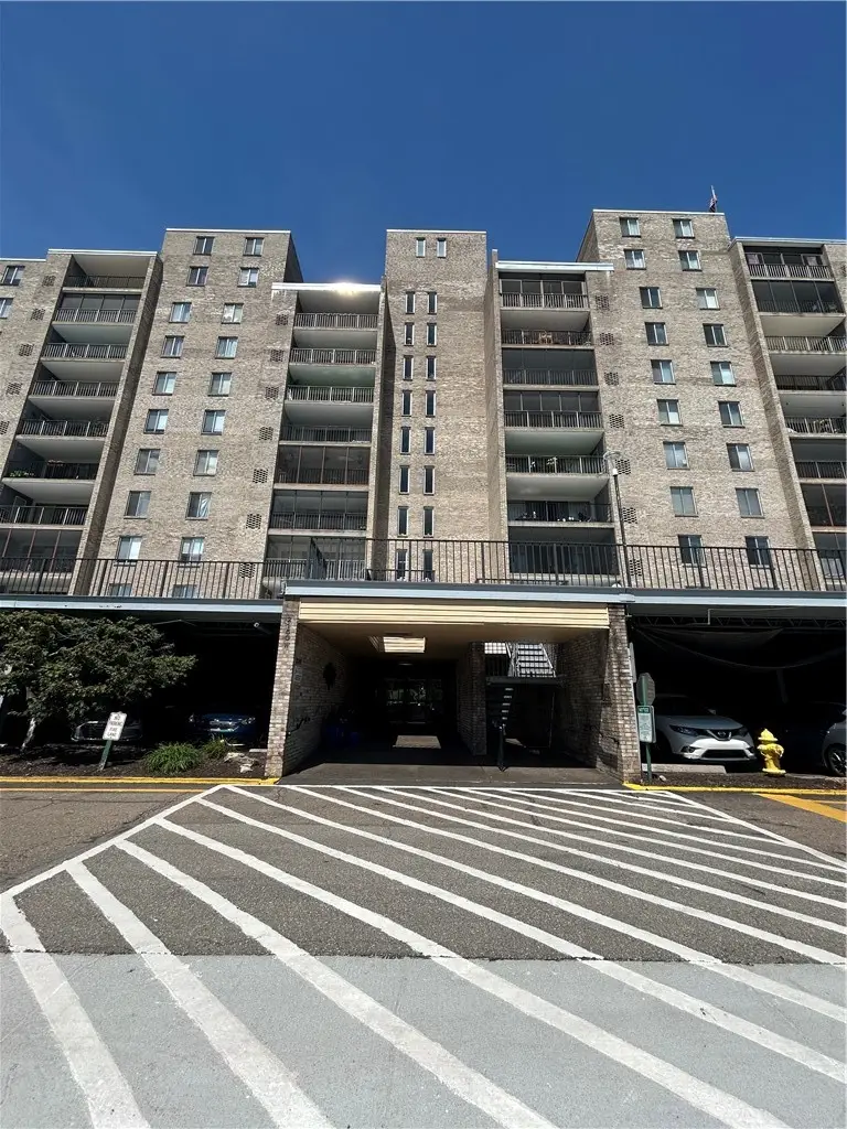 2160 Greentree Rd #400W, Pittsburgh, PA 15220 - #1
