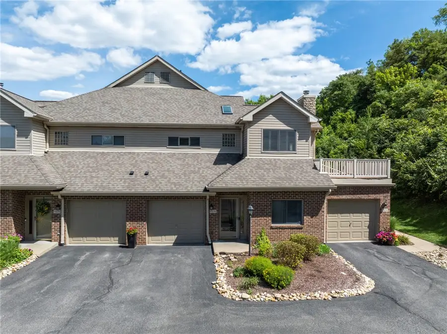 9208 Sundance Dr, Bridgeville, PA 15017 - #2