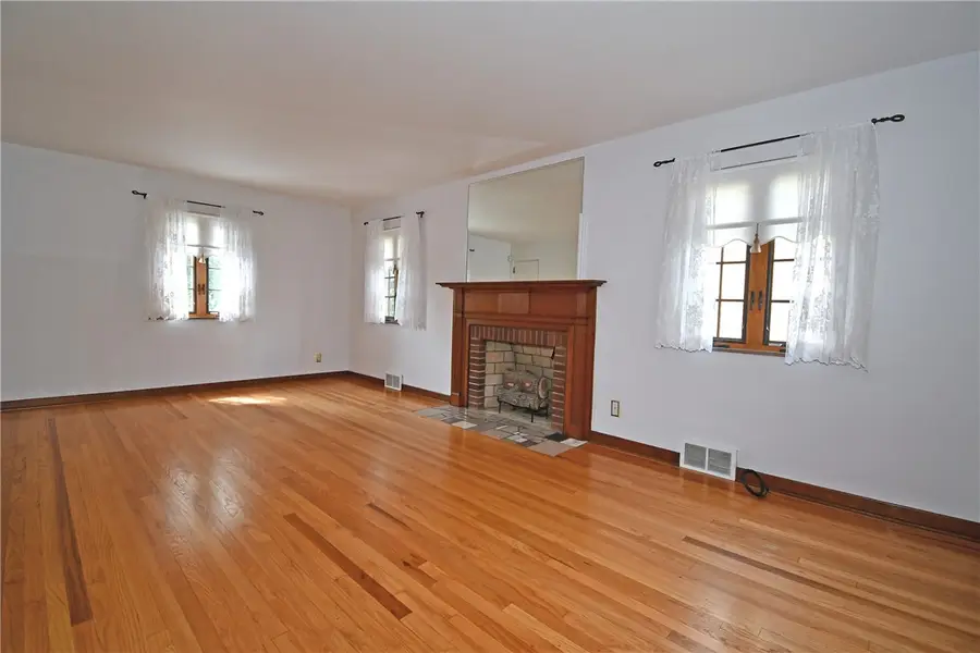 506 Fisher St, Pittsburgh, PA 15210 - #2