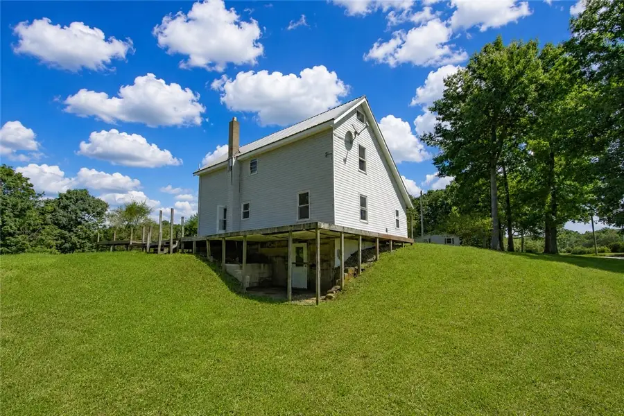 890 Campbell Run Rd, Ford City, PA 16226 - #2