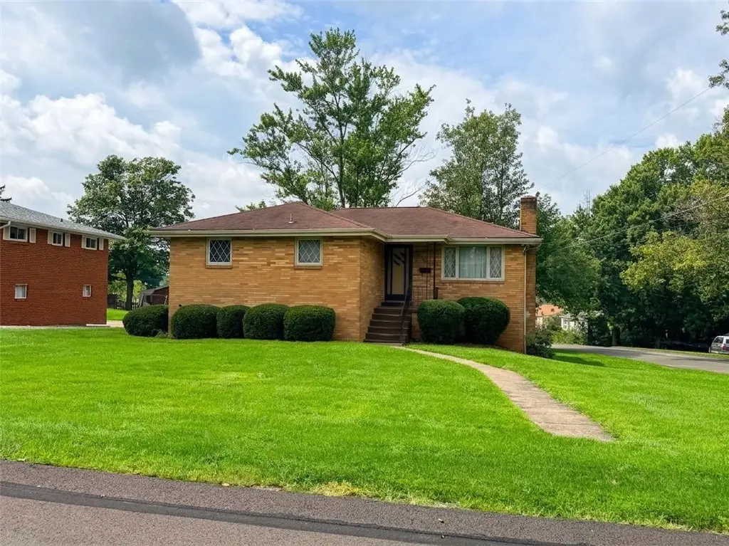 1017 4th St, Canonsburg, PA 15317 - #1