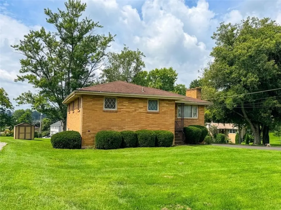 1017 4th St, Canonsburg, PA 15317 - #2