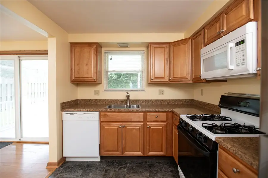 5707 Broad St, South Park, PA 15129 - #3