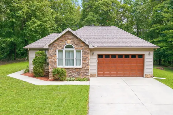 157 Reservoir Hill Road, Uniontown, PA 15401