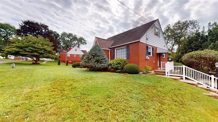 106 Dwellington Dr, Valencia, PA 16059 - #2