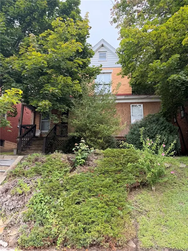 310 Broadway Ave, Mc Kees Rocks, PA 15136