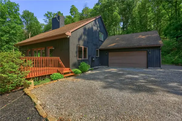 707 Little Creek Road, Evans City, PA 16033