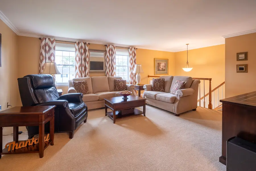 5090 Raintree Drive, Pittsburgh, PA 15236 - #3