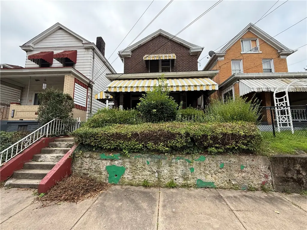 1330 Sylvan St, Homestead, PA 15120 - #1