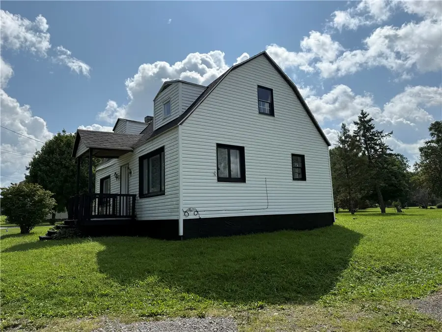 323 Warner Aly, New Castle, PA 16101 - #2