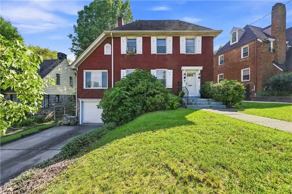 211 Newburn Dr, Pittsburgh, PA 15216