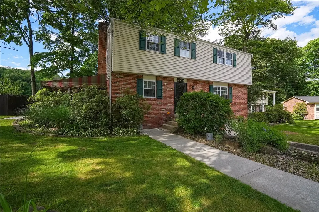 1520 Woodstream Dr, Glenshaw, PA 15116 - #1