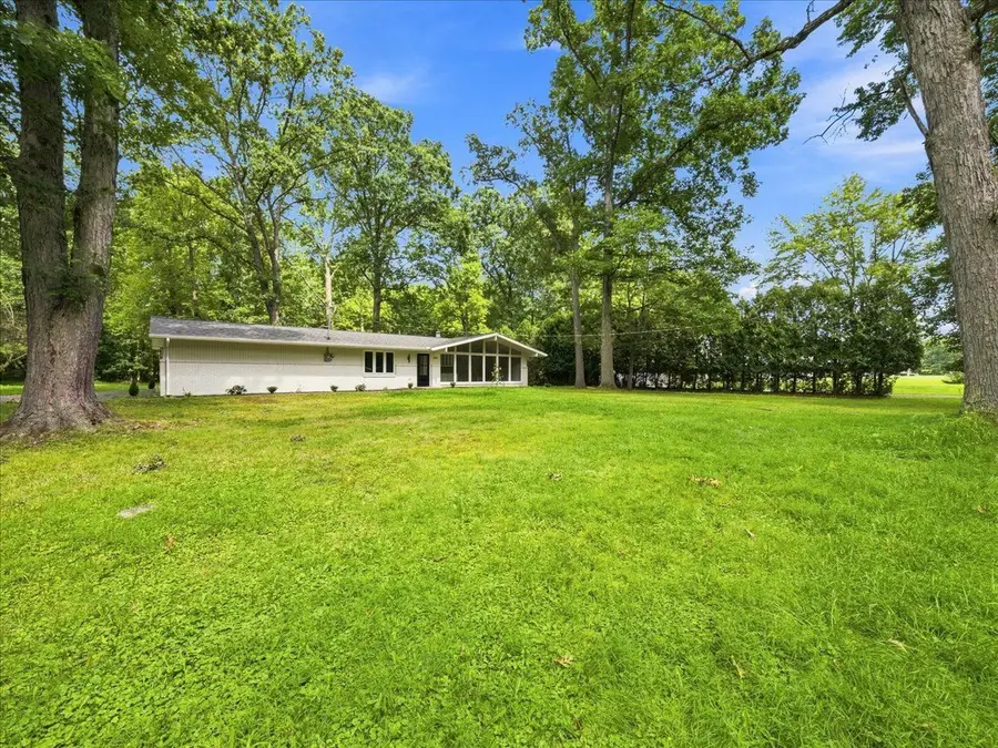 444 Leawood Drive, New Castle, PA 16105 - #2