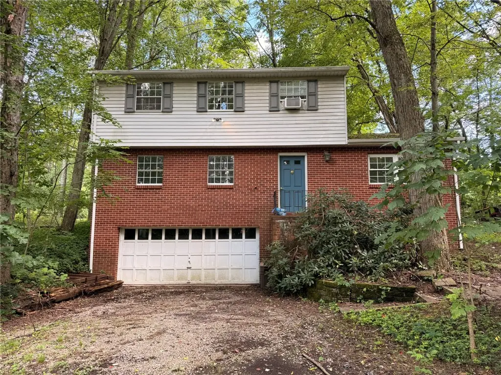 342 Overbrook Rd, Valencia, PA 16059 - #1
