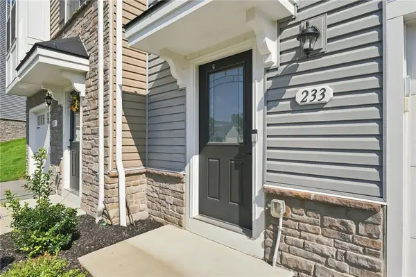 233 Chesna Dr, Pittsburgh, PA 15234