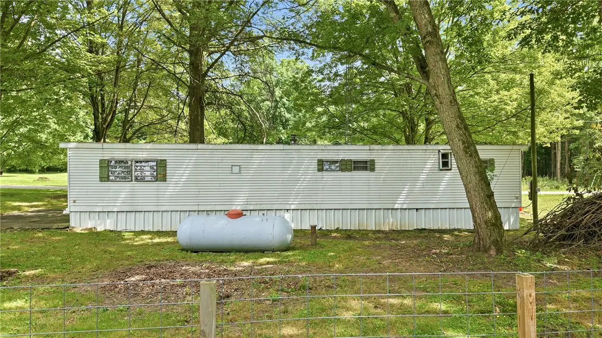 8937 Delaware Ln, Linesville, PA 16424 - #1