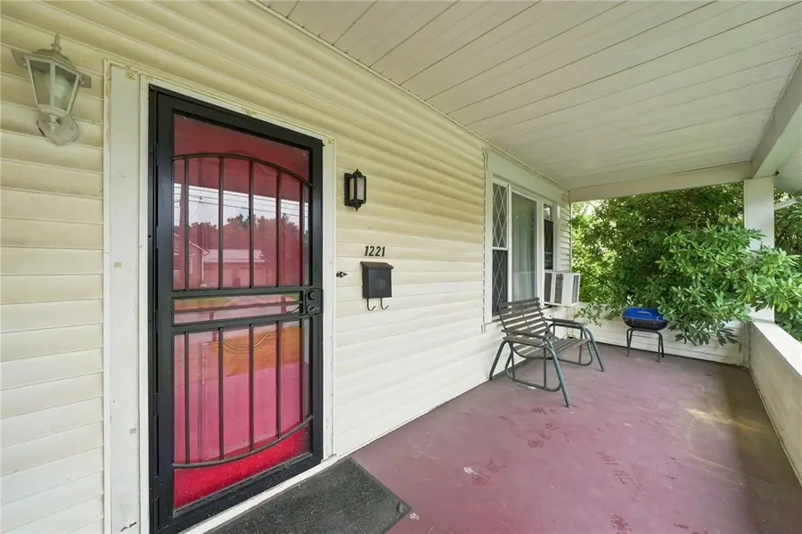 1221 Martin Ave, New Kensington, PA 15068 - #2
