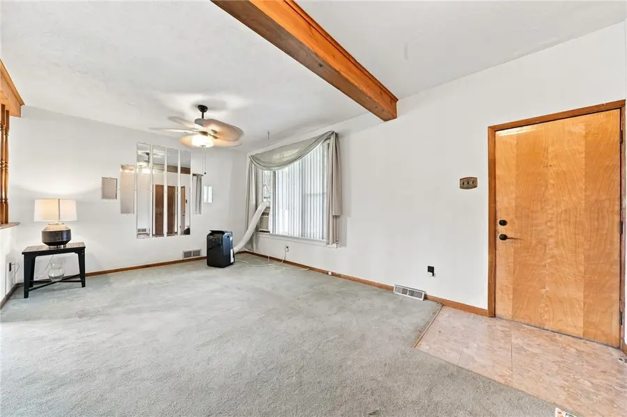 1221 Martin Ave, New Kensington, PA 15068 - #3
