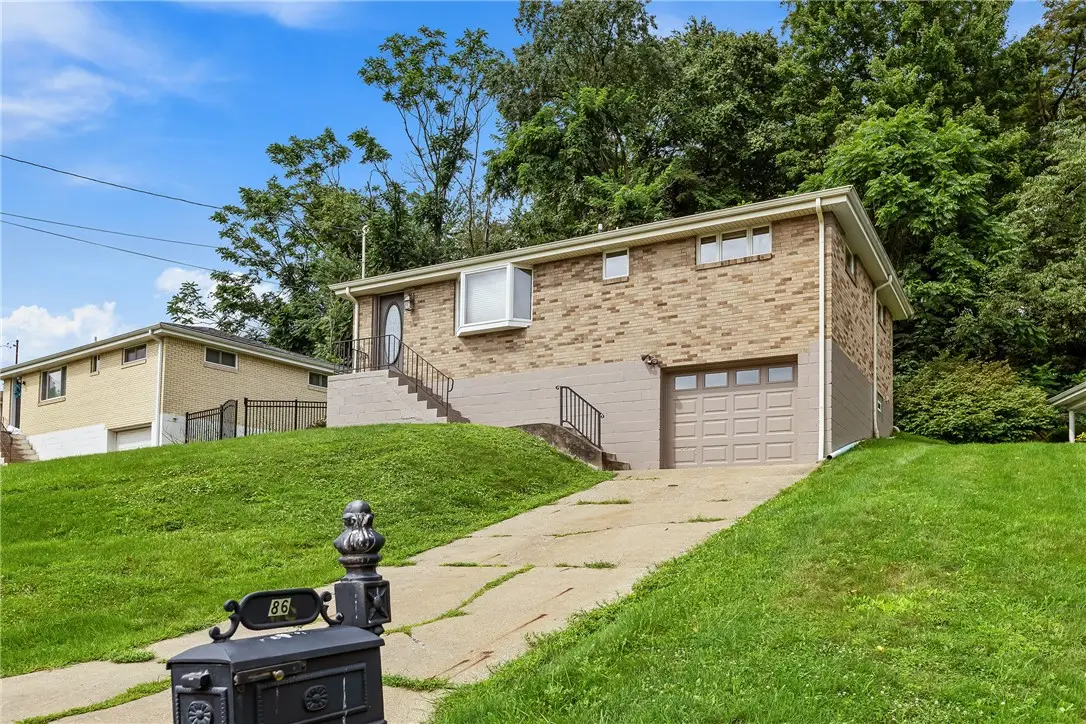 86 Thorncrest Drive, Stowe, PA 15136 - #1