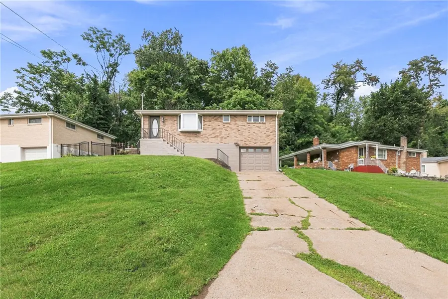 86 Thorncrest Drive, Stowe, PA 15136 - #2