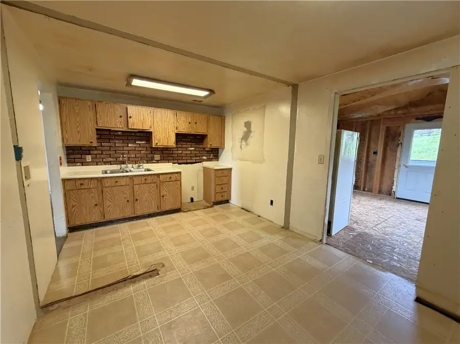 509 S Summit Street, Derry, PA 15627 - #3