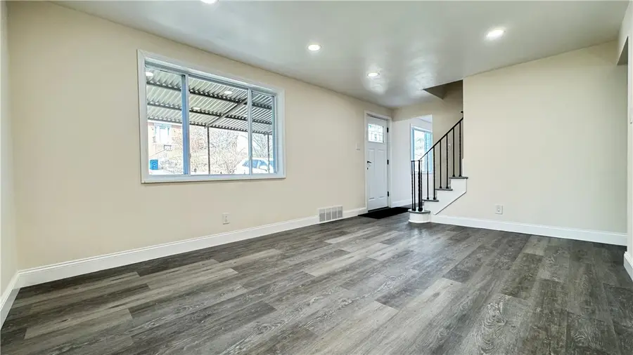 140 Orchard Dr, Pittsburgh, PA 15235 - #3