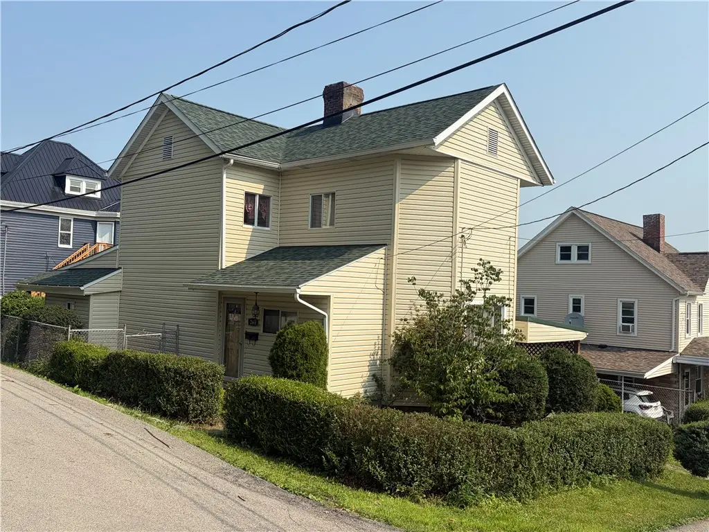 260 6th St, California, PA 15419 - #1
