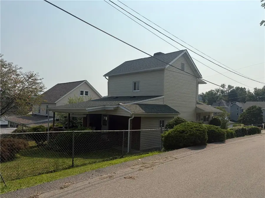 260 6th St, California, PA 15419 - #2