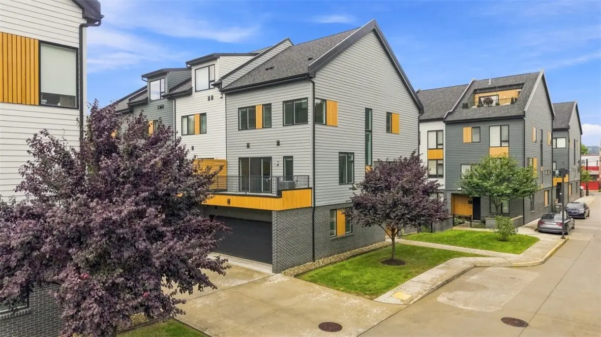 5571 Berlin Way, Pittsburgh, PA 15201 - #1